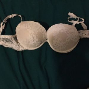A white lace push up bra
